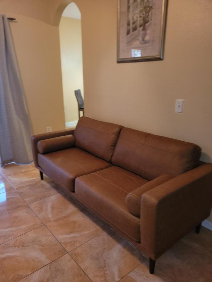 Rest * Kissimmee